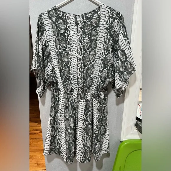 BuddyLove Connie Tie Front Mini Dress - Picture 3 of 5